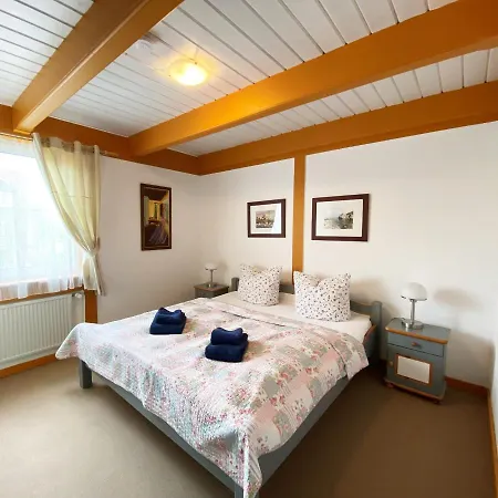 Atlanta Pur Pellworm